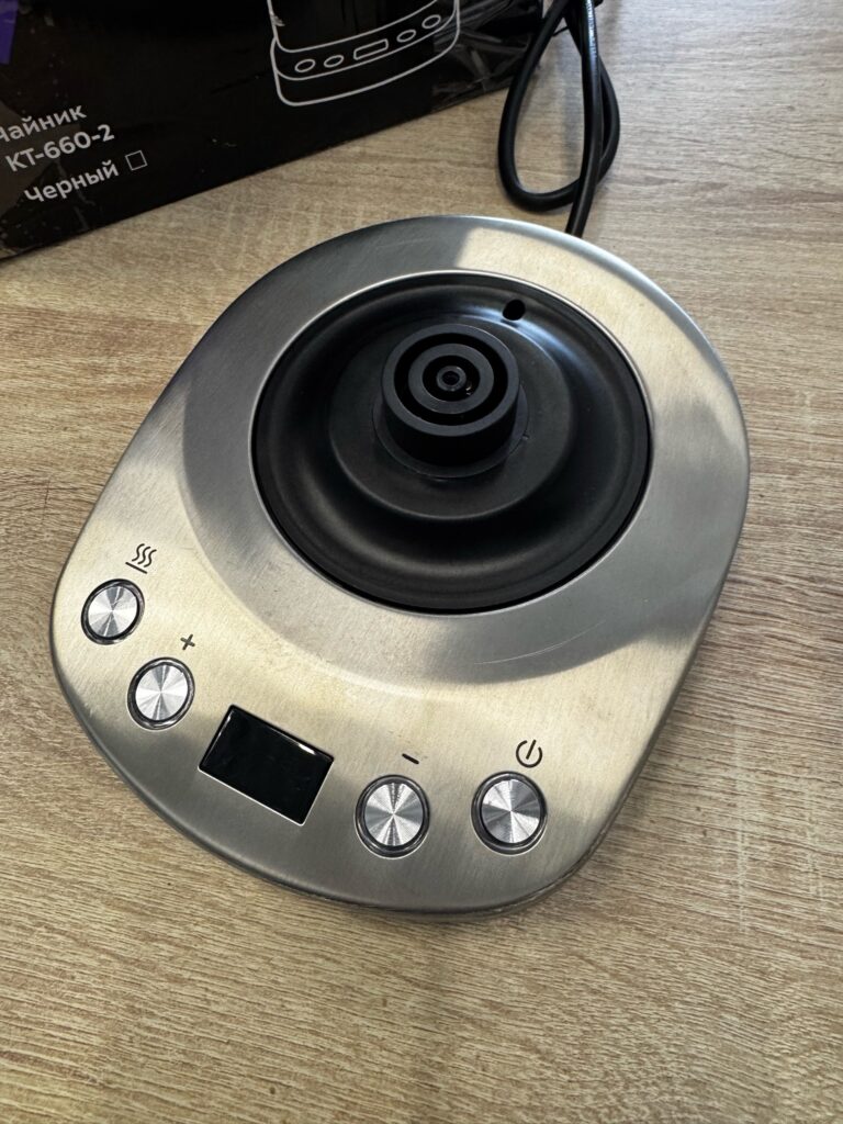 Чайник Kitfort КТ-660-2