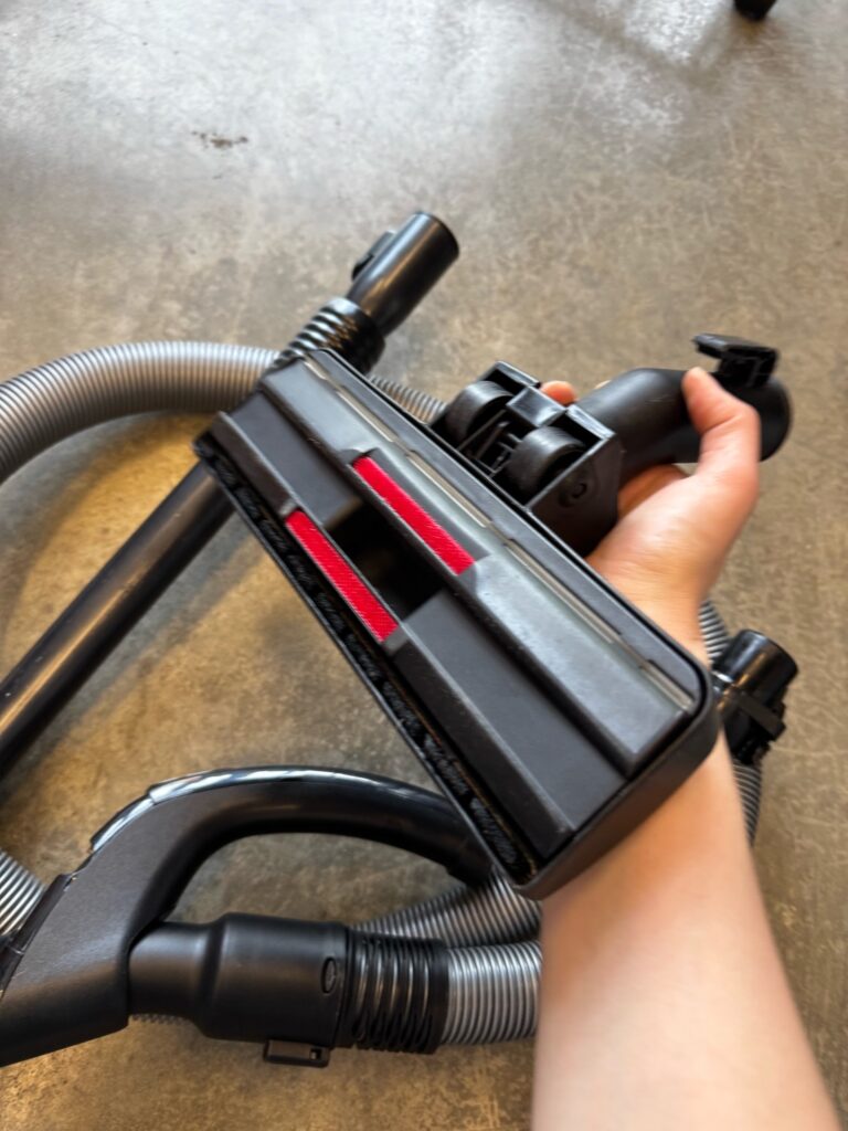 Пылесос с контейнером для пыли Samsung RAMBO SC88 синий (VCC885BH36/XEV)