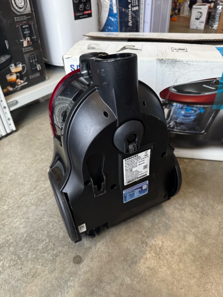 Пылесос Samsung SC18M21A0S1