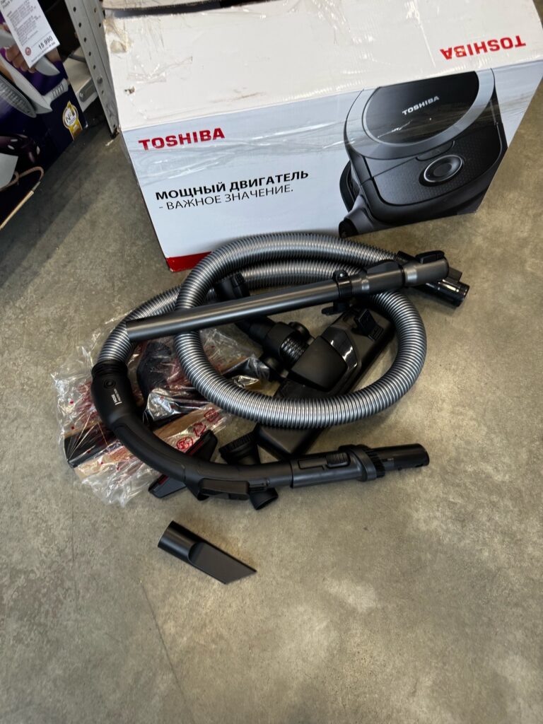 Пылесос с контейнером для пыли Toshiba VC-BL160FRU(K)