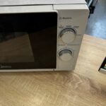 http://Микроволновая%20печь%20Midea%20MM720C4E-W
