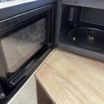 http://Микроволновая%20печь%20Midea%20MM720C4E-W