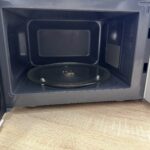 http://Микроволновая%20печь%20Midea%20MM720C4E-W