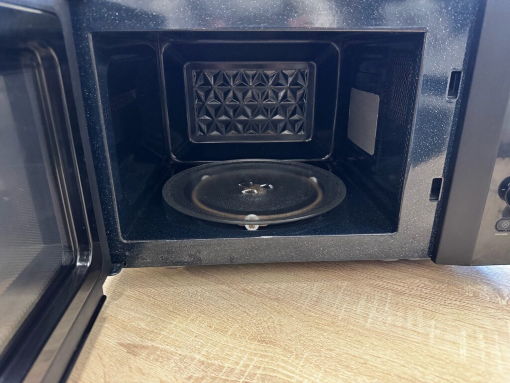 Микроволновая печь соло Toshiba MV-AM21T(BK) 4