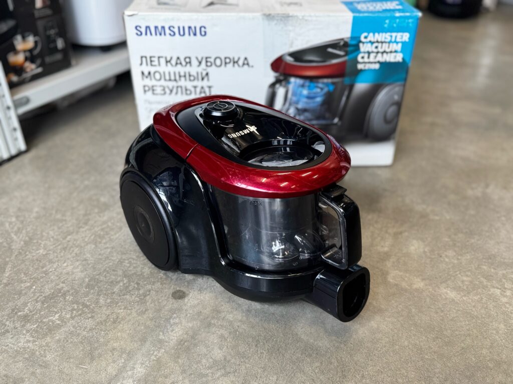 Пылесос Samsung SC18M21A0S1