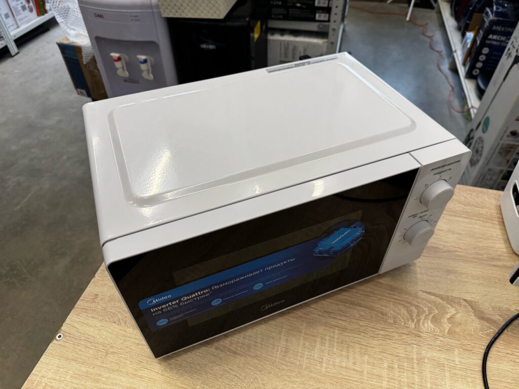 Микроволновая печь соло Midea MM719M2Z-W