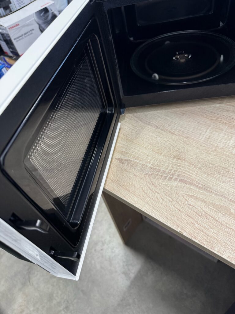 Микроволновая печь Toshiba MW3-EM21PE