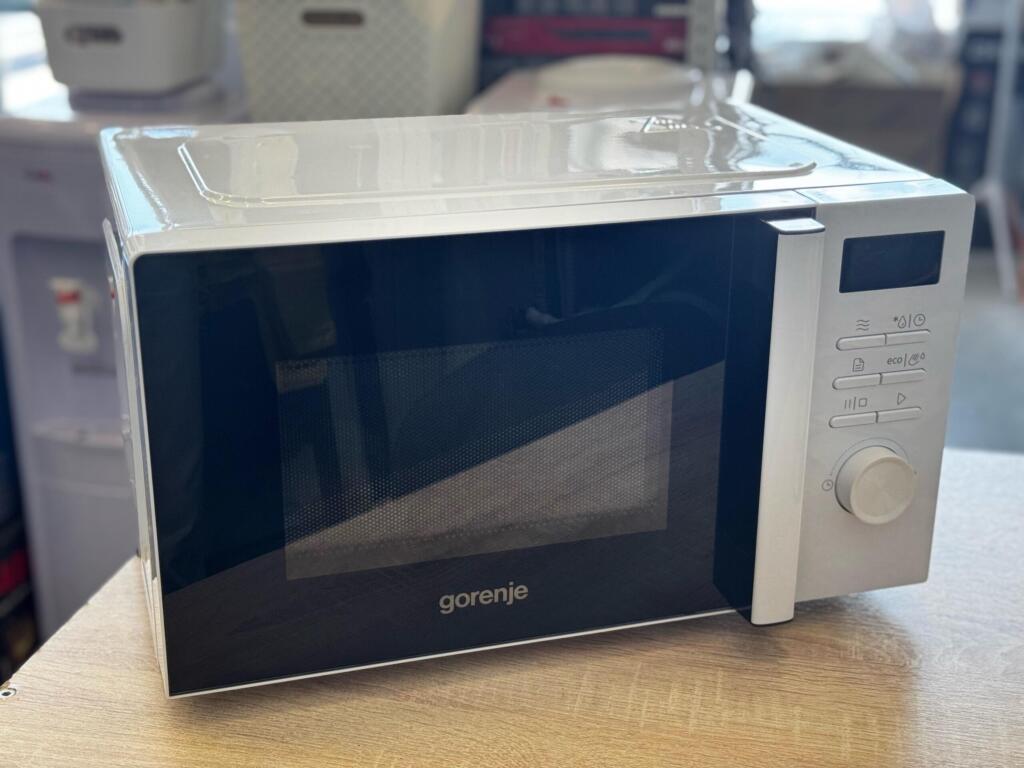 Микроволновая печь Gorenje MO20A3WH